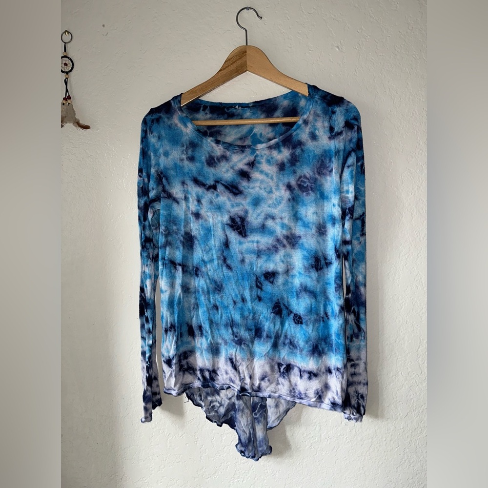 Mezon Blue Tie-Dye Long Sleeve Top NWOT